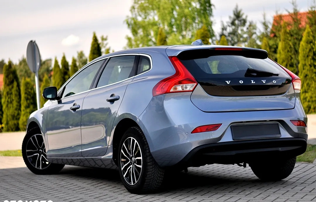 Volvo V40 cena 56900 przebieg: 189000, rok produkcji 2018 z Płock małe 704